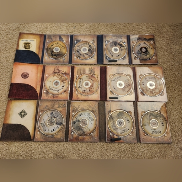Lord Of The Rings DVD Set Of 3 ( 12 Total Discs) - Picture 3 of 4
